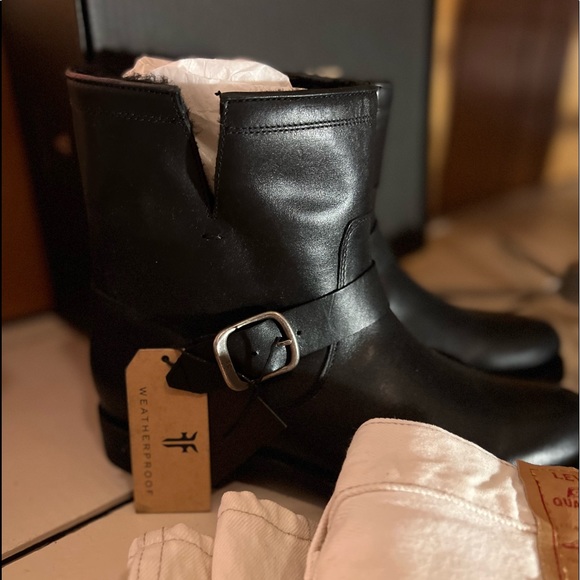 Frye Veronica Shearling Bootie black SOLD OUT 🖤 - Picture 4 of 11